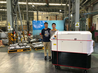 Worldtek激光清洗机助力轮胎模具清洁革新，工厂现场装机取得圆满成功